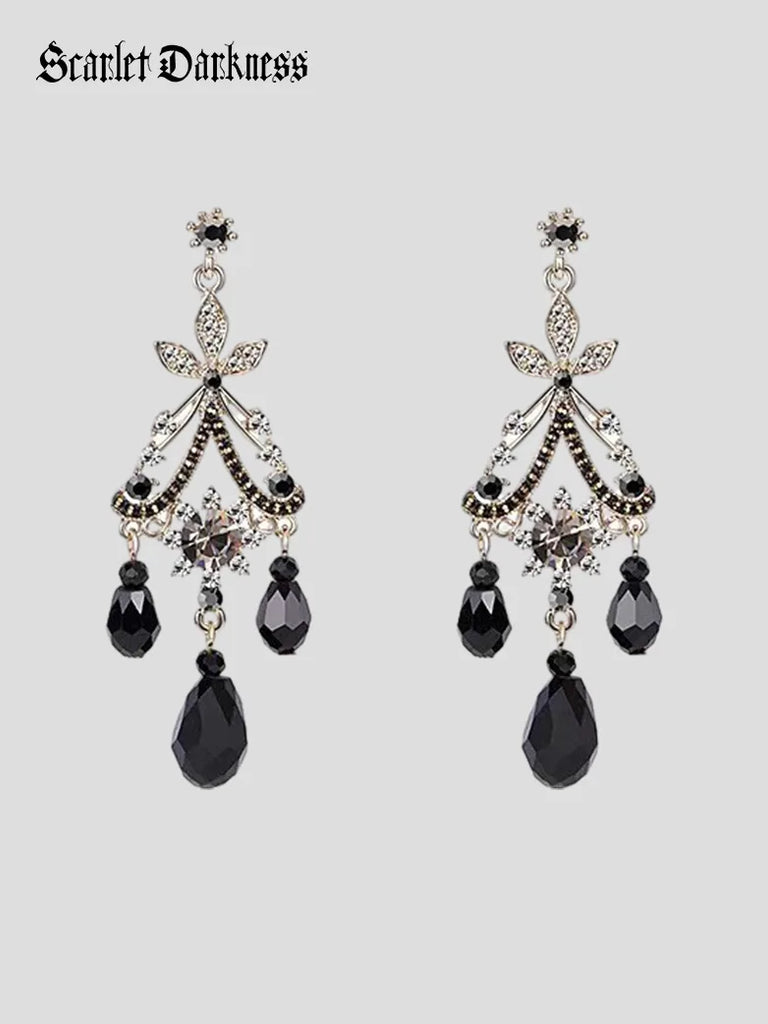 Vampire Queen‘s Diamond Earrings SCARLET DARKNESS