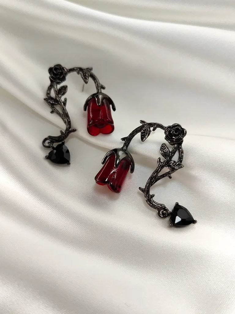 Miss Danger 's Thorn Rose Earrings SCARLET DARKNESS